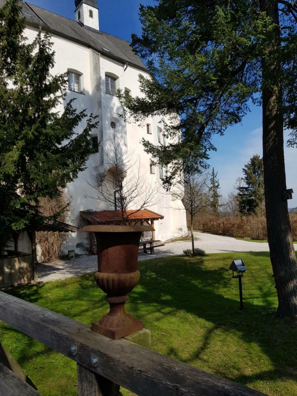 Hotel Schloss Amerang Exterior foto